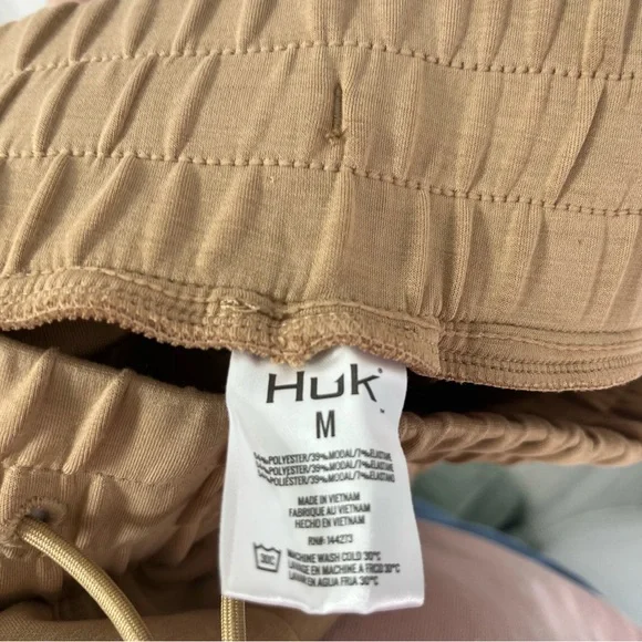 Huk Bayside Crop Pant - Picture 6 of 6